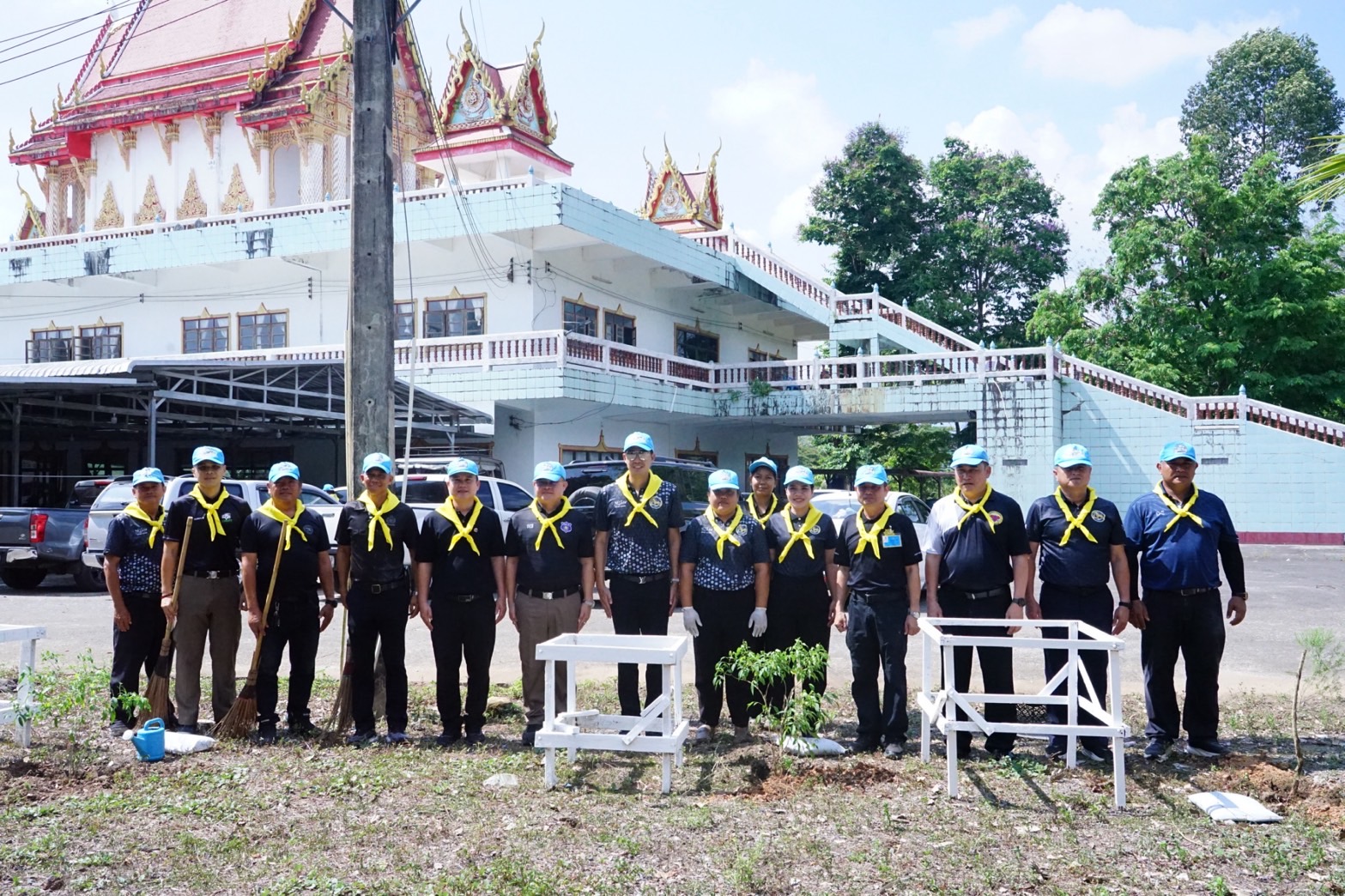 สพอ.บ่อไร่ ร่วมกิจกรรมจิตอาสาพัฒนา เนื่องในโอกาสวันพระบาทสมเด็จพระพุทธยอดฟ้าจุฬาโลกมหาราช 
