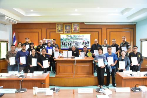 สพอ.บ่อไร่ จัดกิจกรรมประกาศวาระ “ตำบลเข้มแข็ง ตามหลักปรัชญาของเศรษฐกิจพอเพียง” และจัดทำบันทึกข้อตกลงความร่วมมือ (MOU) ตำบลหนองบอน อำเภอบ่อไร่ จังหวัดตราด 